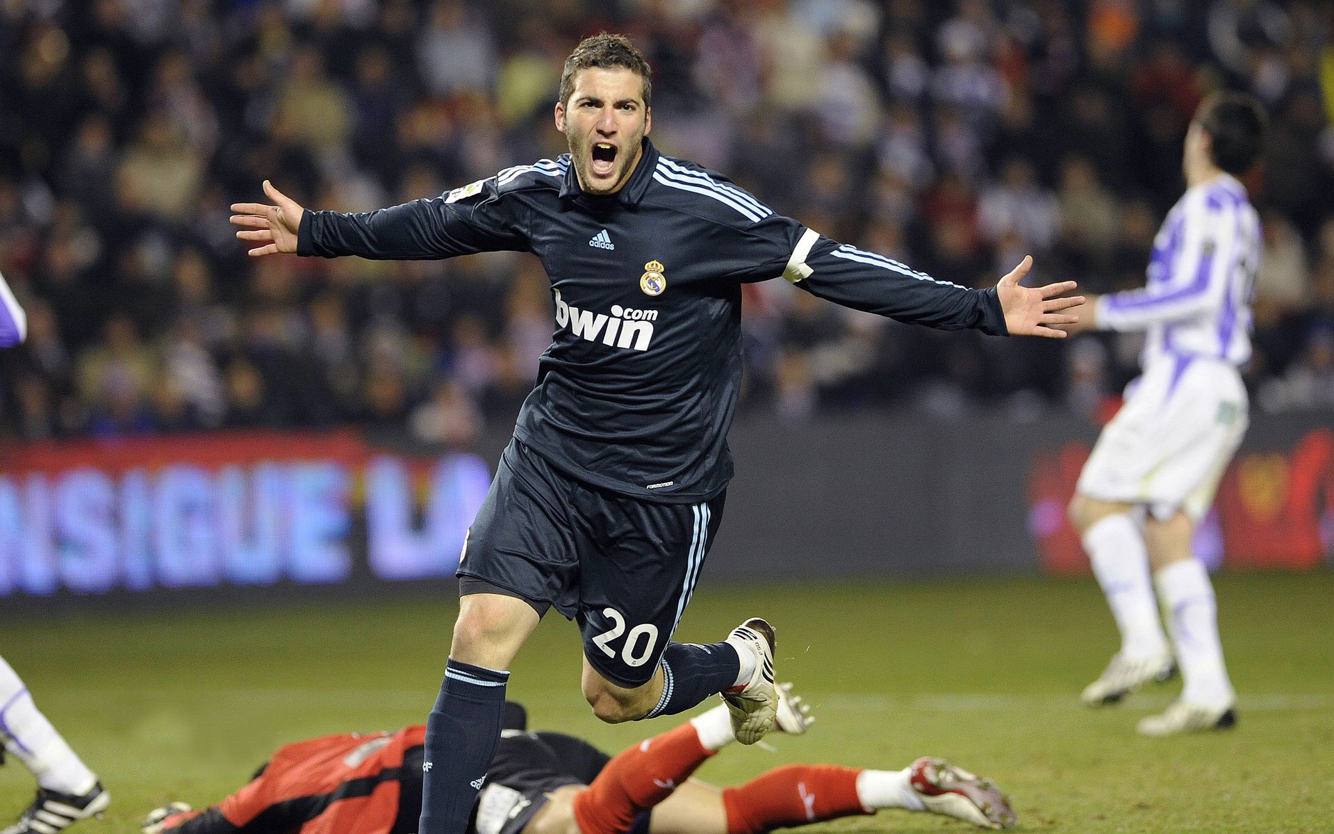 曼联欧冠前景广阔，哈兰德与福登的默契令人期待，欧冠 哈兰德